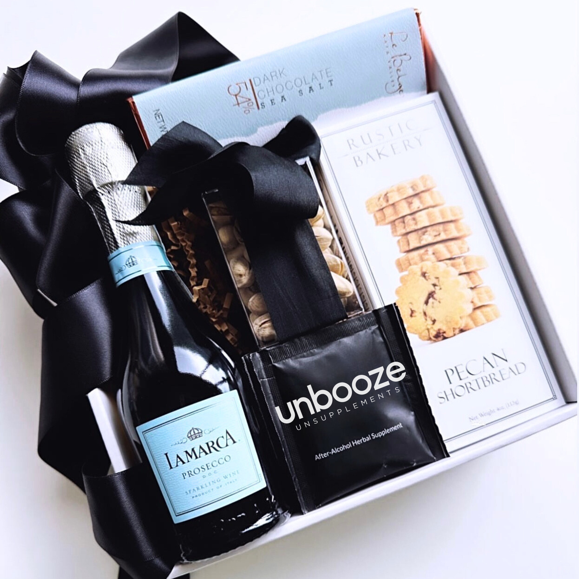 Why Unbooze is the PERFECT wedding favor